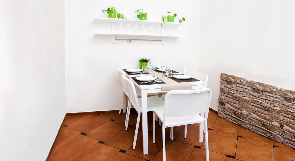 Leo Apartment Bratislava Eksteriør billede