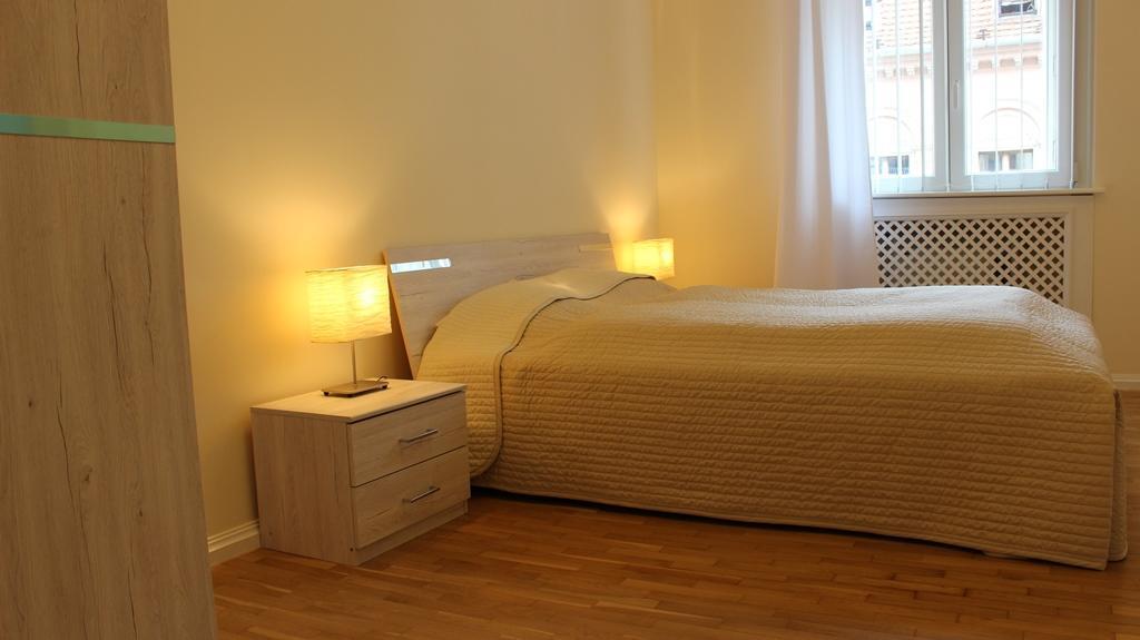 Leo Apartment Bratislava Eksteriør billede