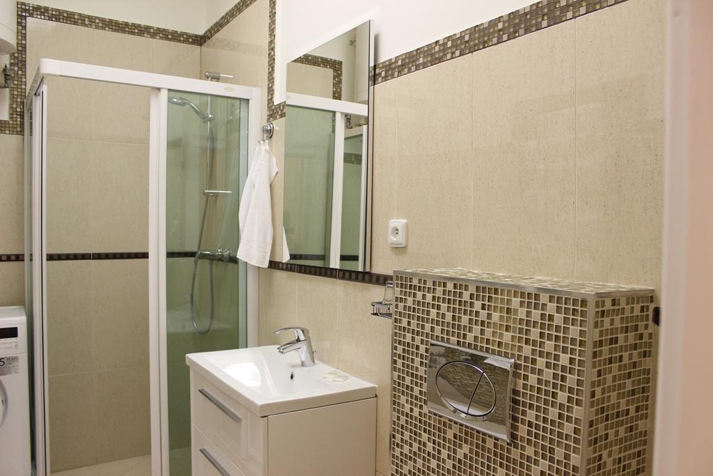 Leo Apartment Bratislava Eksteriør billede